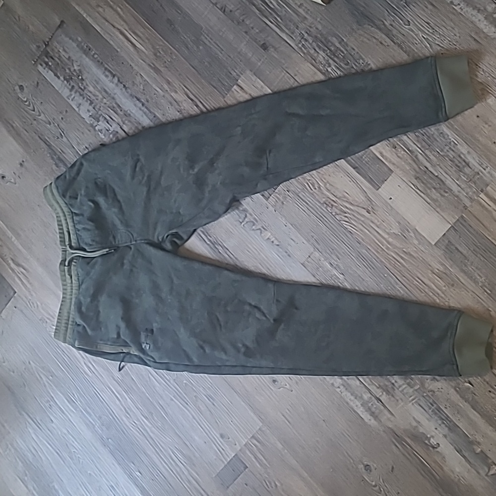 Under armor jogging pants